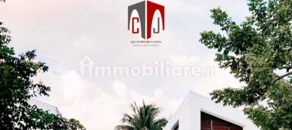 Коммерческая недвижимость с 5 комнатами в Бусто Арсицио, Италия № 378649 5