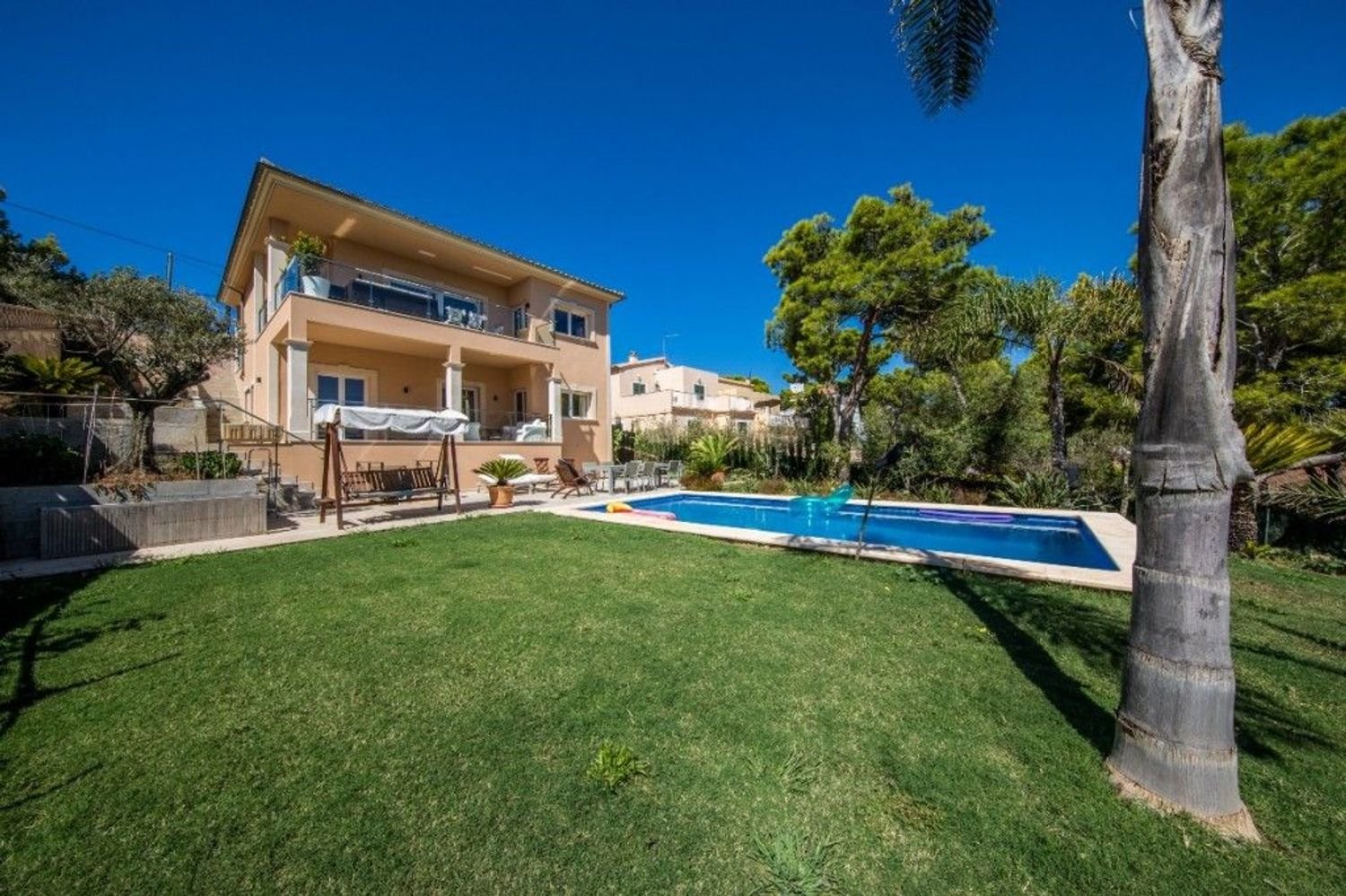 Villa de 5 dormitorios en El Toro, Spain No. 153435