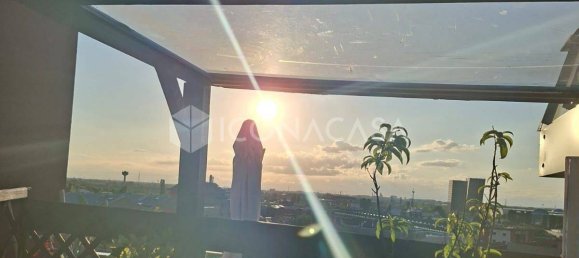 4 rooms Penthouse in Pero, Italy No. 23649 6