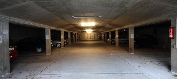 Parkplatz in Niedersachsen, Germany, Nr. 183319 4