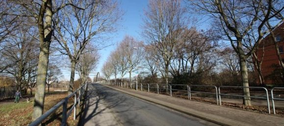 Parkplatz in Niedersachsen, Germany, Nr. 183319 12