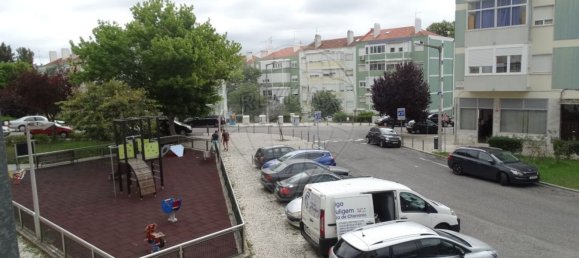 57m² Commercial property in Lisbon, Portugal No. 68256 10