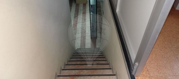 57m² Commercial property in Lisbon, Portugal No. 68256 11