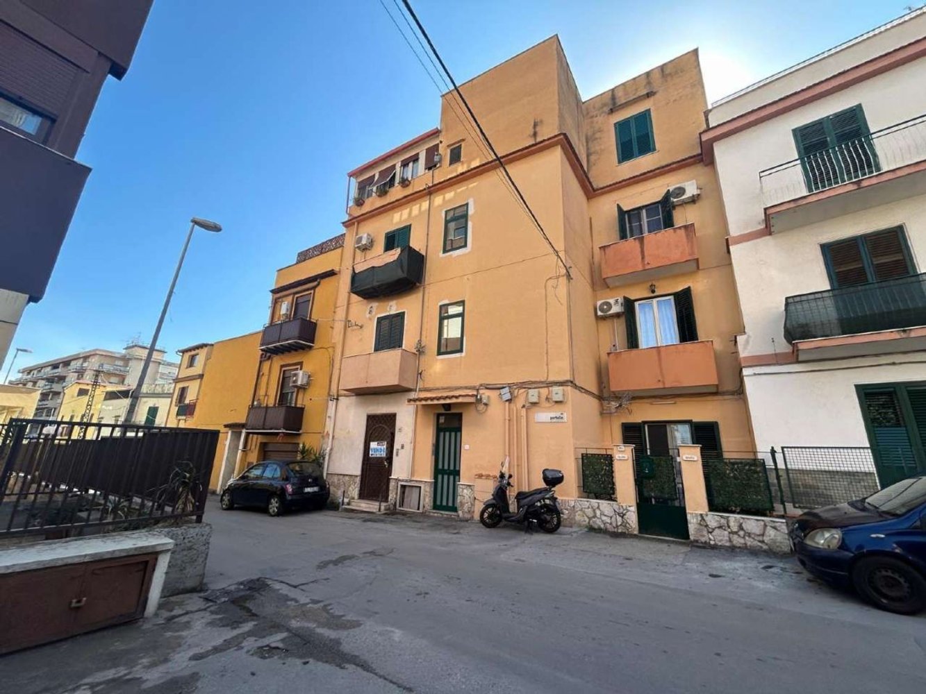 2 rooms Apartment in Palermo, Italy No. 215766