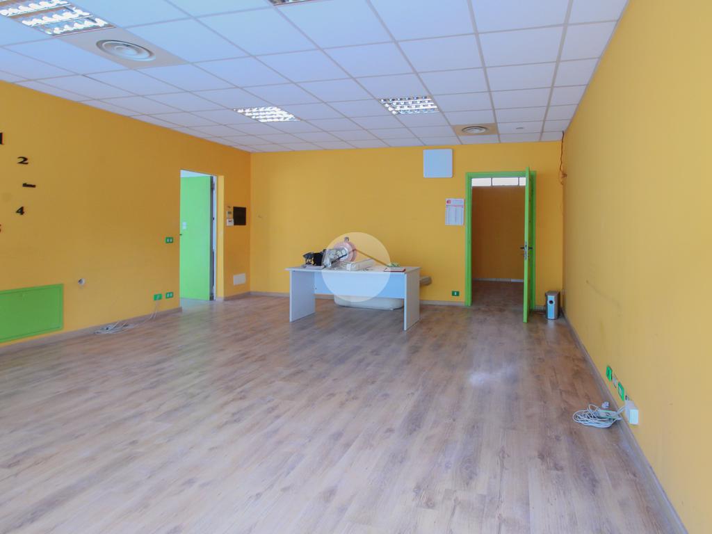 Escritório de 4 divisões em Vaprio d'Adda, Italy N.º 287968