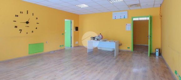 Escritório de 4 divisões em Vaprio d'Adda, Italy N.º 287968 7