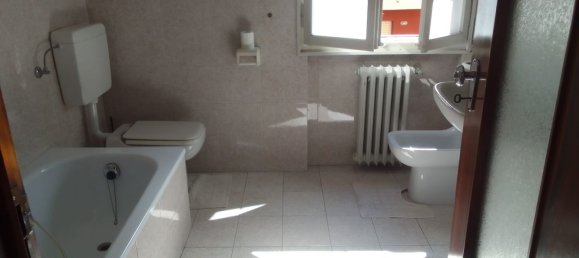 4 bedrooms Apartment in Carpi, Italy No. 346651 15