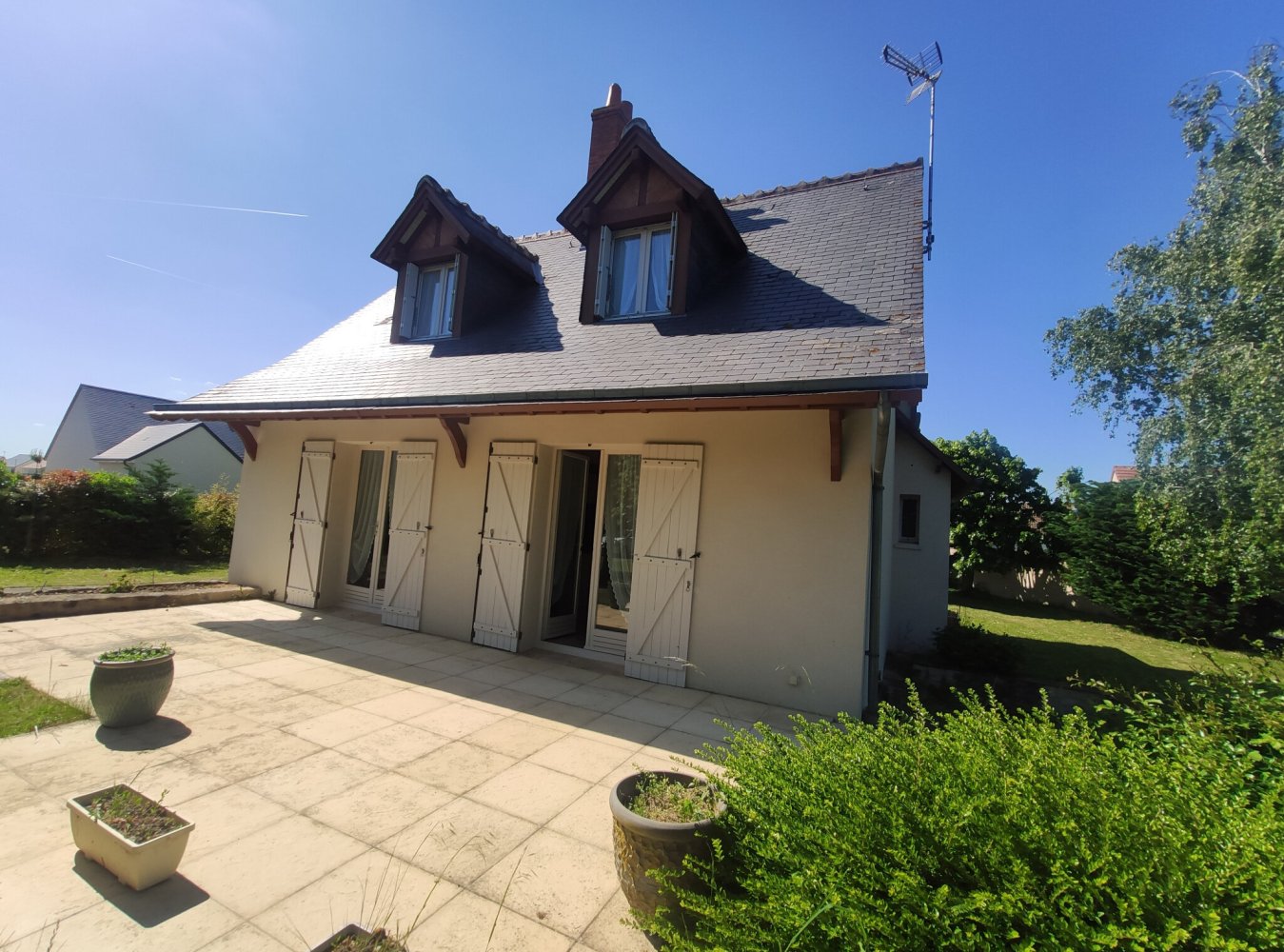 3 bedrooms House in Saint-Dye-sur-Loire, France No. 229384