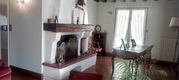 3 bedrooms House in Saint-Dye-sur-Loire, France No. 229384 4