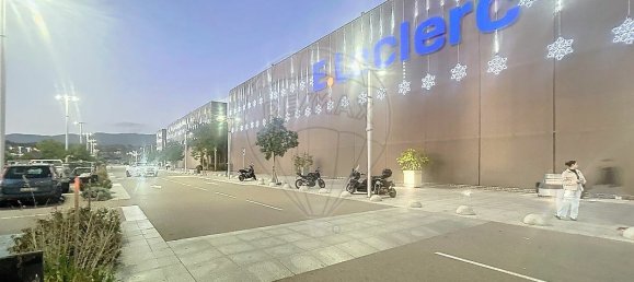 Propriété commerciale à Afa, France 44m² No. 56807 9