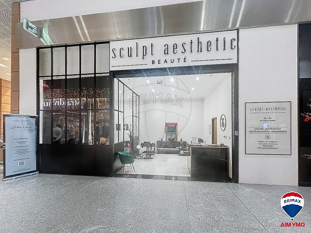 Propriété commerciale à Afa, France 44m² No. 56807