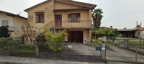 7-Zimmer Wohnung in Udine, Italy, Nr. 95799 2