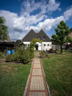 4 rooms House in Recklinghausen, Germany No. 234422