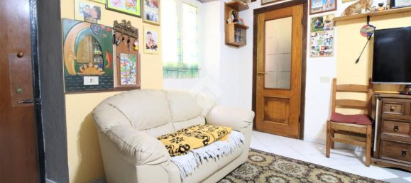 Apartamento de 2 dormitorios en Livorno, Italy No. 359115 3
