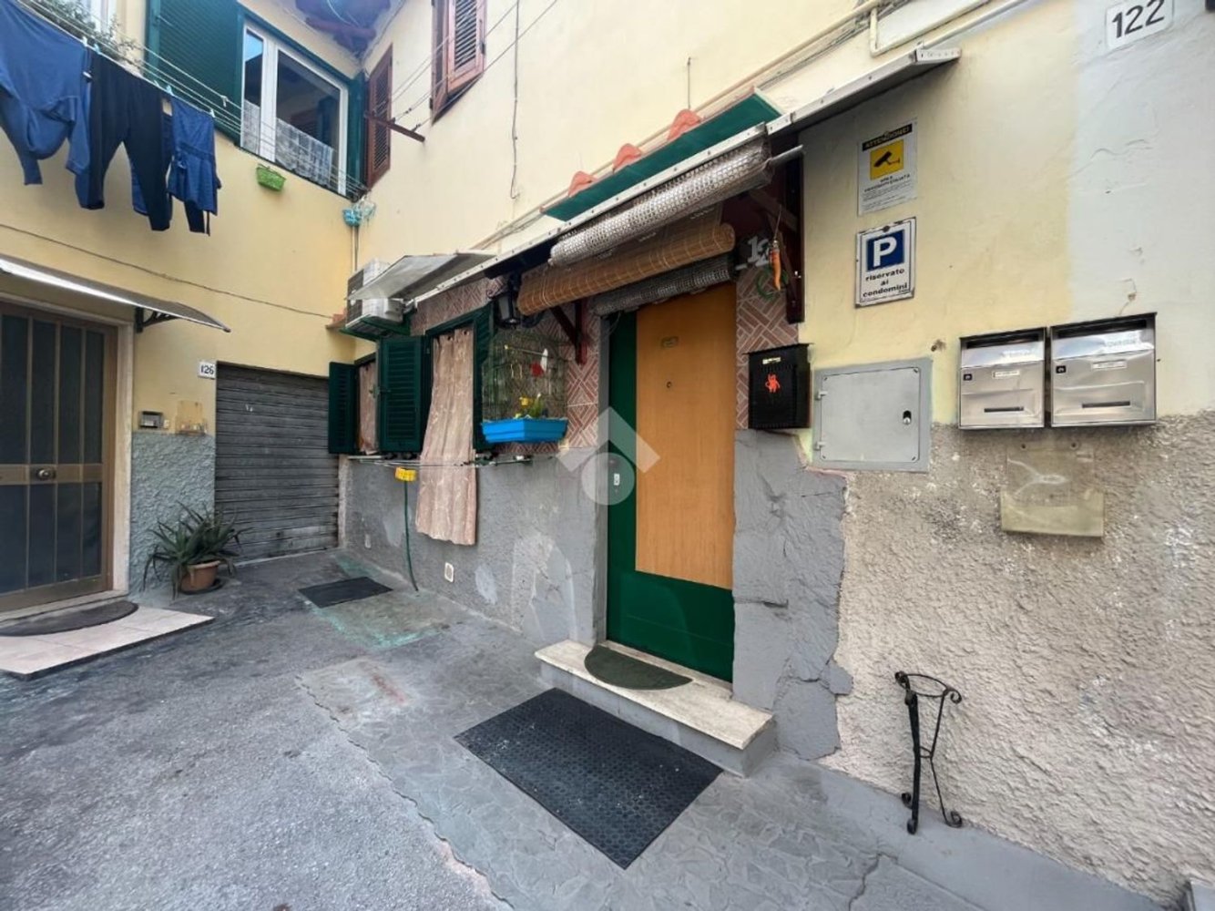 Apartamento de 2 dormitorios en Livorno, Italy No. 359115