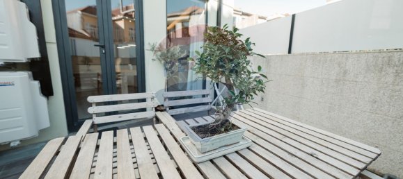 3 bedrooms House in Porto, Portugal No. 24221 19