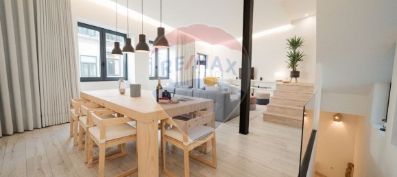 3 bedrooms House in Porto, Portugal No. 24221 6