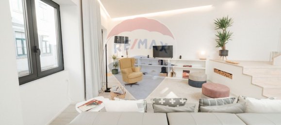 3 bedrooms House in Porto, Portugal No. 24221 4