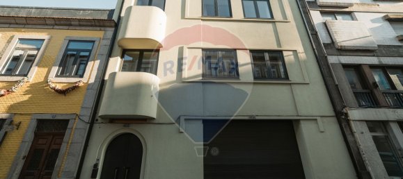 3 bedrooms House in Porto, Portugal No. 24221 26