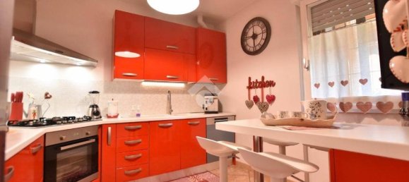 Apartamento de 2 dormitorios en Vignate, Italy No. 377101 5