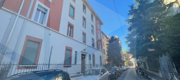 2 bedrooms Apartment in Bologna, Italy No. 34354 14