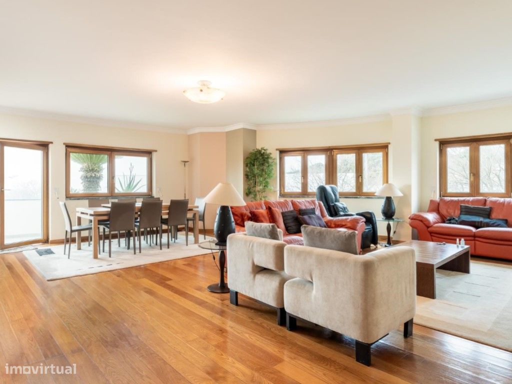 4 bedrooms Apartment in Oeiras, Portugal No. 99345