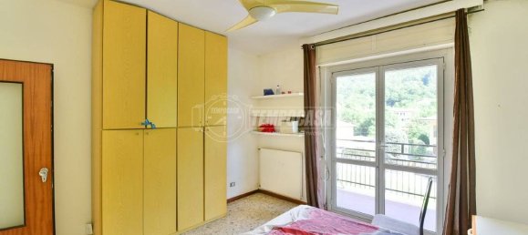 2 bedrooms Apartment in Valbrona, Italy No. 220371 8