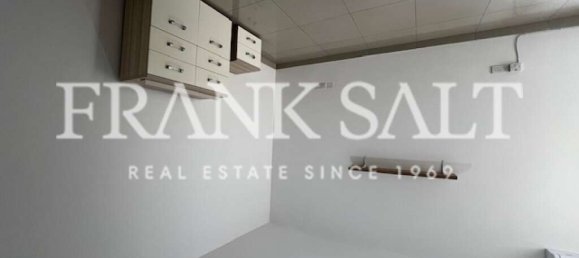 3 bedrooms Apartment in Balzan, Malta No. 11388 6