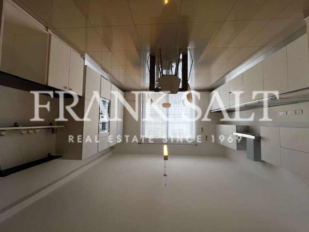 3 bedrooms Apartment in Balzan, Malta No. 11388