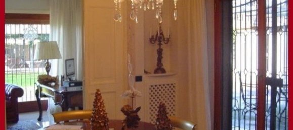 5 bedrooms Apartment in Rome, Italy No. 194527 4