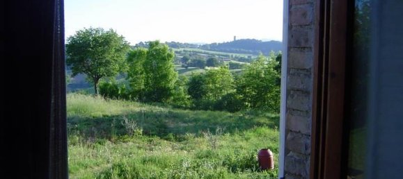 Casa de 4 habitaciónes en San Severino Marche, Italy No. 20115 2