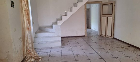 Casa de 4 habitaciónes en San Severino Marche, Italy No. 20115 24