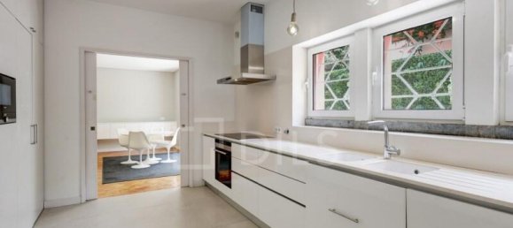 6 bedrooms Villa in Lisbon, Portugal No. 129000 26