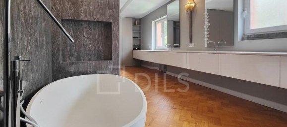 6 bedrooms Villa in Lisbon, Portugal No. 129000 39