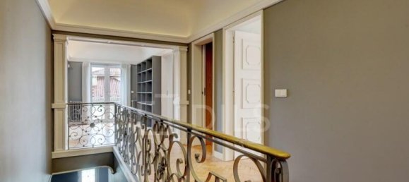 6 bedrooms Villa in Lisbon, Portugal No. 129000 30