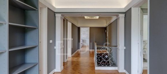 6 bedrooms Villa in Lisbon, Portugal No. 129000 32