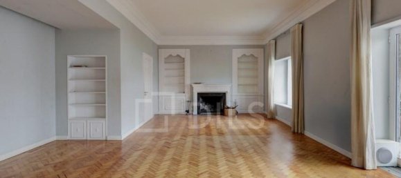 6 bedrooms Villa in Lisbon, Portugal No. 129000 15