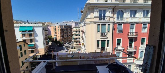 3 Schlafzimmer Wohnung in Genoa, Italy, Nr. 266653 45