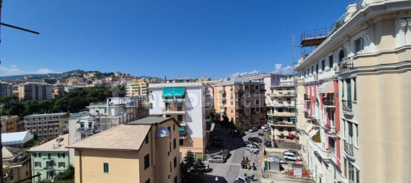 3 Schlafzimmer Wohnung in Genoa, Italy, Nr. 266653 37