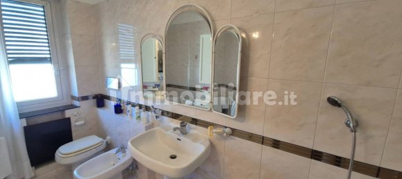 3 Schlafzimmer Wohnung in Genoa, Italy, Nr. 266653 35