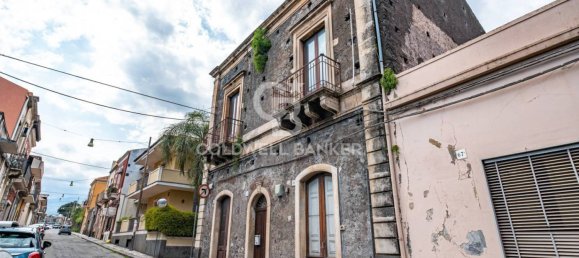 Дом с 8 спальнями в Рипосто, Италия № 272598 2