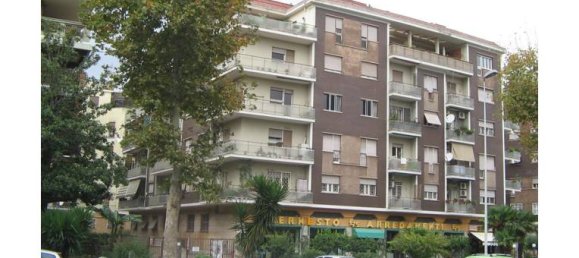 2 bedrooms Apartment in Rome, Italy No. 254057 4