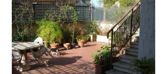 2 bedrooms Apartment in Rome, Italy No. 254057 3