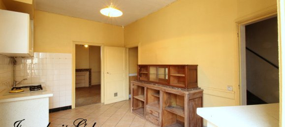 3 bedrooms House in Saint-Rome-de-Cernon, France No. 189496 2