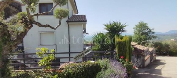 Villa de 15 divisões em Città Sant'Angelo, Italy N.º 161660 18