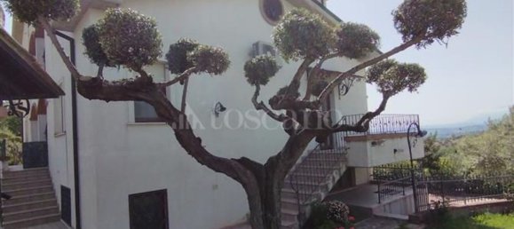 Villa de 15 divisões em Città Sant'Angelo, Italy N.º 161660 19