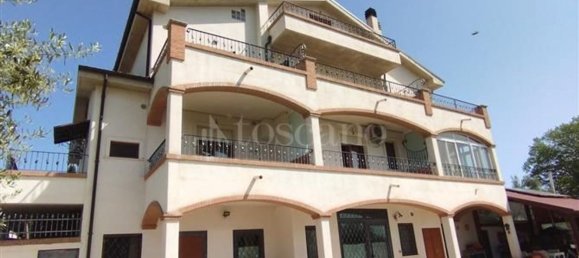 Villa de 15 divisões em Città Sant'Angelo, Italy N.º 161660 27