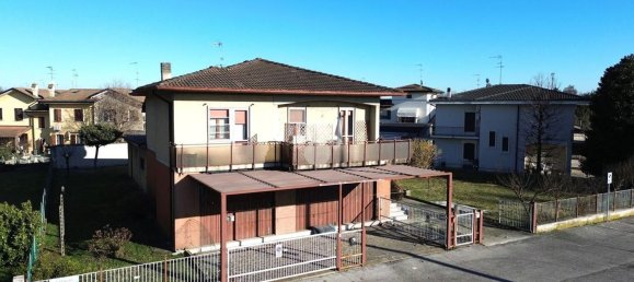 280m² Warehouse in Marmirolo, Italy No. 159055 23