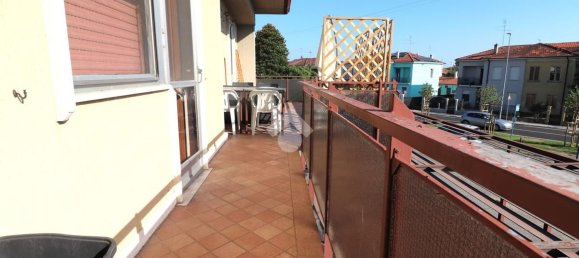 280m² Warehouse in Marmirolo, Italy No. 159055 12