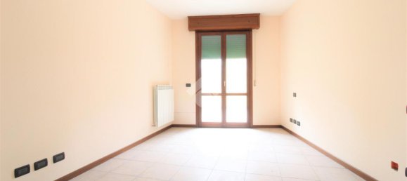 4 rooms Apartment in Sassuolo, Italy No. 107785 14
